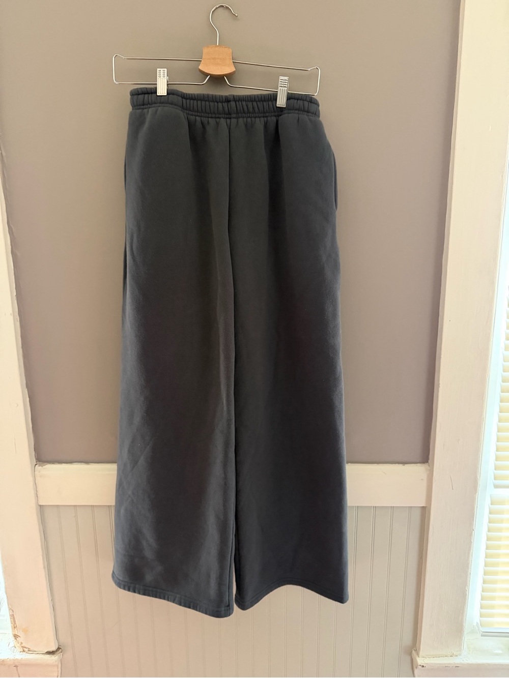 EDIKTED
Bonney Bow Wide
Leg Sweatpants
